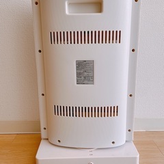 【引渡し者様決定】【11/3までタイムセール‼️TEKNOS 電気ヒーター 980円】の画像