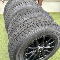 スタッドレスタイヤホイールセット　195/80R15の画像