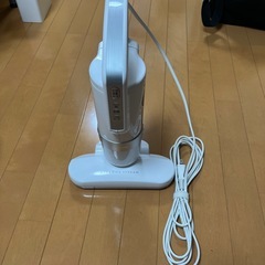 アイリスオーヤマ布団クリーナーの画像
