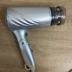 ヘアドライヤー　TESCOM ioneの画像