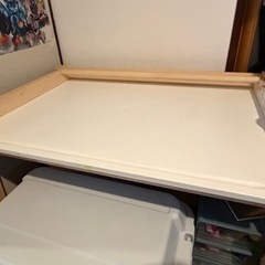 キッズ　机　作業台　IKEA　FLISAT フリサット デスク, アジャスタブルの画像