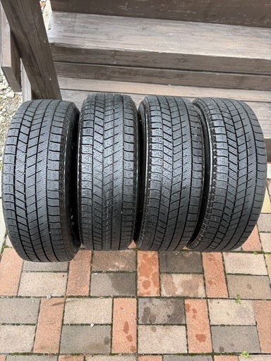 BS VRX3 スタッドレスタイヤ　バリ溝　4本セット