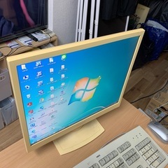 パソコン　モニター　2の画像