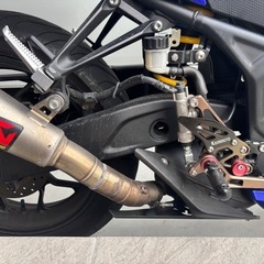 YAMAHA yzf-r25 モビスター　14000㎞
の画像