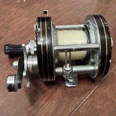 リール　Daiwa ダイワ　ミリオネア　V
の画像