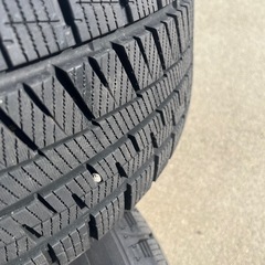 【美品】スタッドレスタイヤ　185/60R15の画像