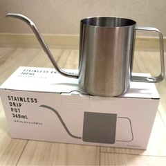 新品スタバ⭐︎ドリップコーヒー、カリタのコーヒーミル、ニトリのポット、その他一式の画像