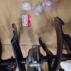 送料無料でご自宅迄お届け(11/26～11/28限定)　島根 鳥取 兵庫 京都　ホンダ除雪機　HS80後期　重整備済みの画像