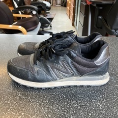 K2510-360 New Balance GW500MO1 スニーカー 24.5センチ ブラック ラメ 汚れキズ有り の画像