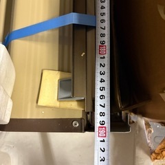 トーヨーサッシ　窓シャッター　古い物ですの画像