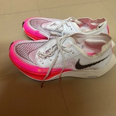 ナイキヴェイパーフライ2の画像