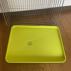 食器ケースの画像