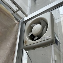 解体済 サンルーム 収納 物置【内径:H2.5×D1.15×W2.89m】アルミ枠/窓/換気網/壁換気扇/シャンデリア付き、解体と引取り限定 東京大塚よりの画像