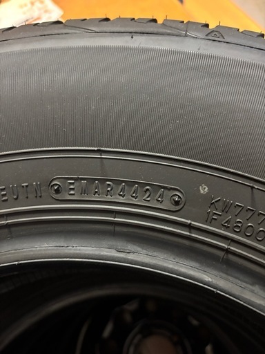 タイヤ ジムニーシエラ 
195/80r15　