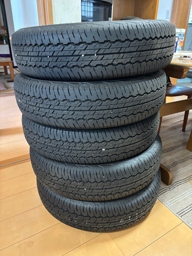 タイヤ ジムニーシエラ 
195/80r15