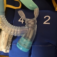 キッズ　ライフジャケット　シュノーケルセットの画像