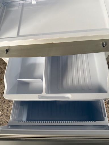 SHARP｜シャープ  冷蔵庫 シルバー系 SJ-W354H-S [350L /3ドア /左右開きタイプ] 《基本設置料金セット》のレビュー 28 冷蔵庫 シルバー系 SJ-W354H-S [350L /3ドア /左右開きタイプ]