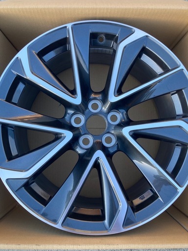 カローラスポーツ　純正アルミホイール