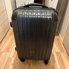 スーツケースの画像