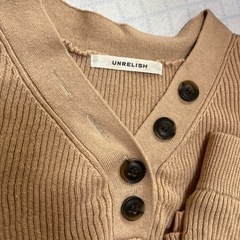 【美品】UNRELISHリブニットとフレアスカートのセットアップの画像