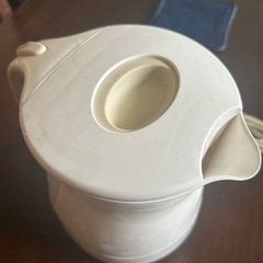 ティファール 電気ケトル 湯沸かし器の画像
