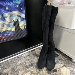 黒スエード高ヒールロングブーツの画像