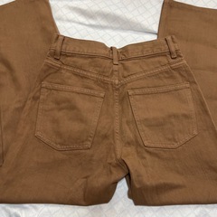 【新品】UNIQLOストレートパンツの画像