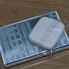 コフレドール　ファンデーションケース（中古）未使用スポンジ付き！の画像