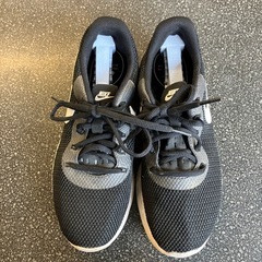K2510-362 NIKE ランニングシューズ 24.5センチ ブラック 汚れ、使用感有りの画像