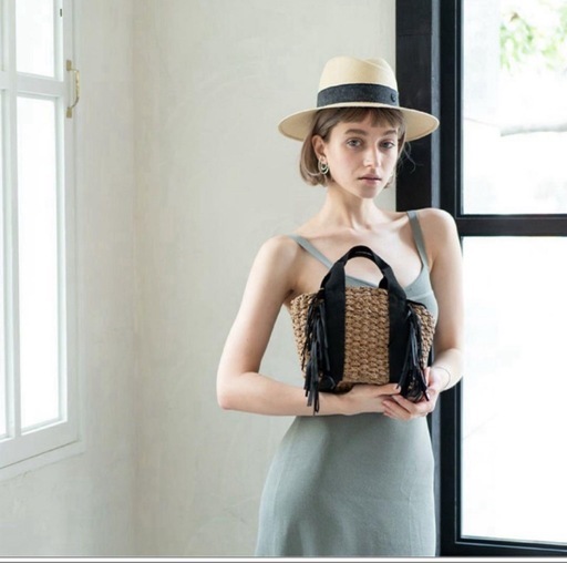 ヘイニ!   
フリンジカゴバッグ