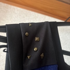 ワンピース　紺×黒の画像