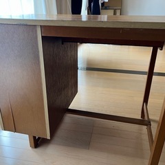 【学習机／デスク】木製 4段引き出し付き（90×60×76cm）の画像