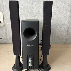 スピーカー✖️2、サブウーファー✖️1