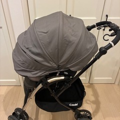 コンビ　アンブレッタ　ベビーカー
の画像