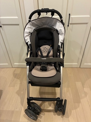 コンビ　アンブレッタ　ベビーカー
