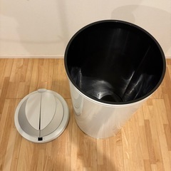 ZitA CIRCLE 自動ゴミ箱 45L の画像