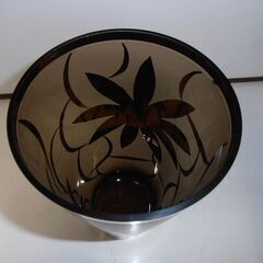 613# 　ボヘミアガラス　花瓶　ブラウン＆ゴールドの画像