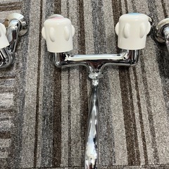 キッチン水栓（3個あります）　の画像