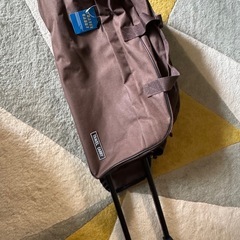 【お話中】便利なキャスター内蔵バッグ　重い荷物を運ぶのに便利ですよの画像