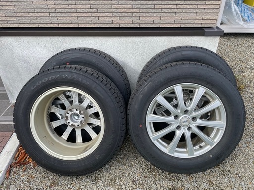 値下げしました！スタッドレス　グッドイヤー