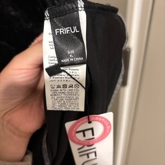 ベロア黒モックネックトップス新品未使用0円の画像