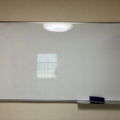 180cm*90cmのホワイトボード譲りますの画像