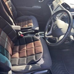 車検9年5月！フィットハイブリッドの画像