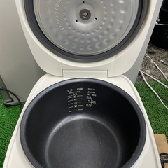 タイガー　マイコン炊飯器　5合 JBH-G101の画像