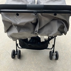 joie 双子用ベビーカー（専用レインカバー付き）の画像