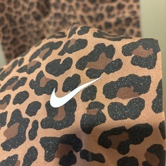 NIKEヒョウ柄レギンス美品0円の画像