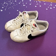 NIKEスニーカー　23.5-24cmの画像