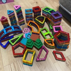 マグフォーマー　たくさんの画像