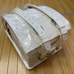 【新品未使用】ランドセル箱付き【白】【女の子用】【オマケあり】の画像