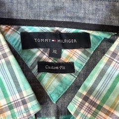 TOMMY HILFIGER メンズシャツ　XLサイズの画像